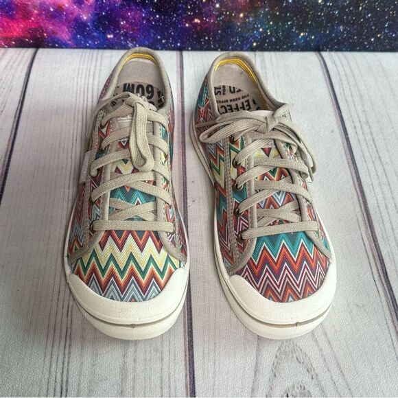 Keen Elsa Lite Women Sz 7 Chevron Plaza Taupe Low Shoes Sneakers Colorful - Picture 4 of 11